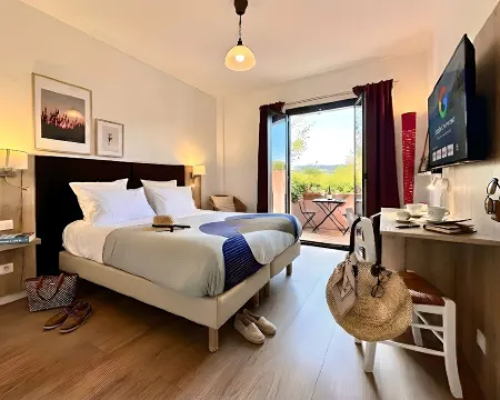 Hotel le Provence - Restaurant le Styx Hotels in Alpes-de-Haute-Provence