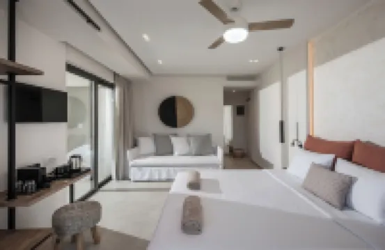 Enorme Teatro Beach Hotel di 