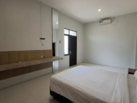 Bwalk Hotel Malang Hotels in Dau