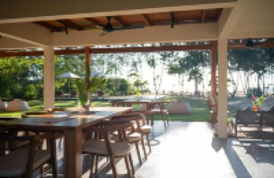 Niketh Villa Komari Arugambay 450m from Light House Surf Point