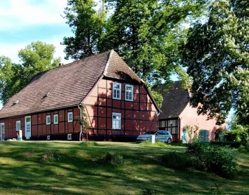 5 Ferienwohnung in Historischem Alten Gutshaus in Breetz am Fluss