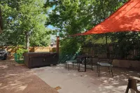 Walk to Main Street and Train · Cozy 1BR Retreat