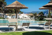 Hotiday Vulcano Porto - Pools