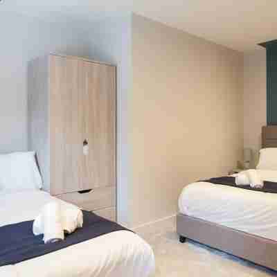 Somers Suites Apartments-central-high Spec-sleep 4 Rooms