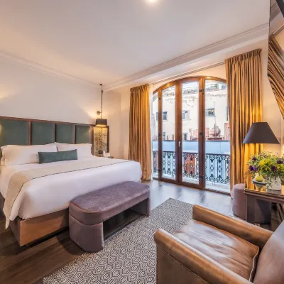 Casa Kloster Hotels near Temple of the Jesuit Order (Templo de la Compania de Jesus)