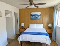 Lakeshore Resort