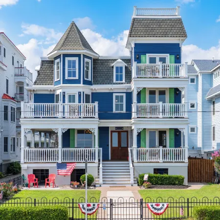 931 Beach Guest House