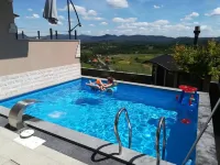 Holiday Home Luka Topličica - Pools