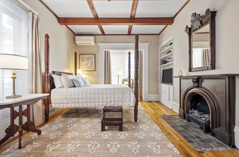 Isaiah Jones Homestead Bed and Breakfast