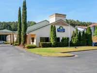 Days Inn & Suites by Wyndham Peachtree Corners/Norcross Hotels in Norcross