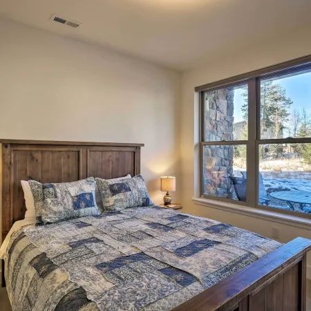 Mountain Escape w/ Hot Tub < 5 Mi to Winter Park!