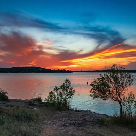 Walk to lake  LV2 EV Charge  fish  hike  pickleball Skyline Club coming Feb  25  3 acre property
