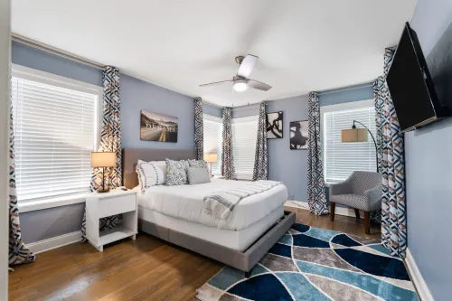 Rare Exclusive Retreat |Private Hot Tub | King Bed - balcony