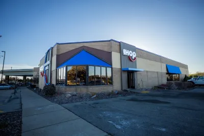 Holiday Inn BROOKFIELD - ​​MILWAUKEE by IHG Hotels in 