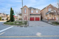 King Bed, Home Gym, 4 TVs, Near Recreational Parks, Tennis Court & Shop Venues! - 3星級