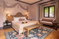 Aubrey Hotel Boutique
