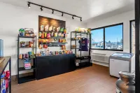 Super 8 by Wyndham Montpelier - 3-Star