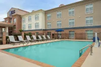 Holiday Inn Express & Suites Alexandria