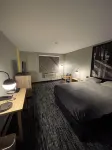 Super 8 by Wyndham Springfield North I-44 - Bathtub
