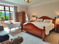 Luxury Bed and Breakfast at Bossington Hall in Exmoor, Somerset - СПА