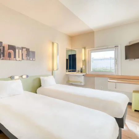 Ibis Budget Versailles - Trappes Отели в г. Трап