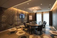 Hotel Roermond Next Door