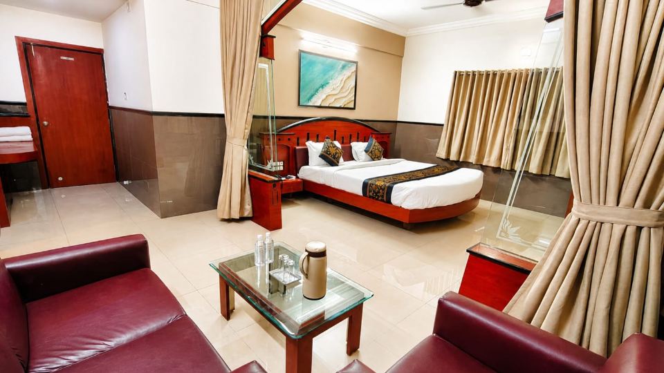 Hotel Damji Near Dwarkadhish Temple
