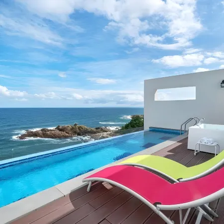Bell Mar Pool Villa