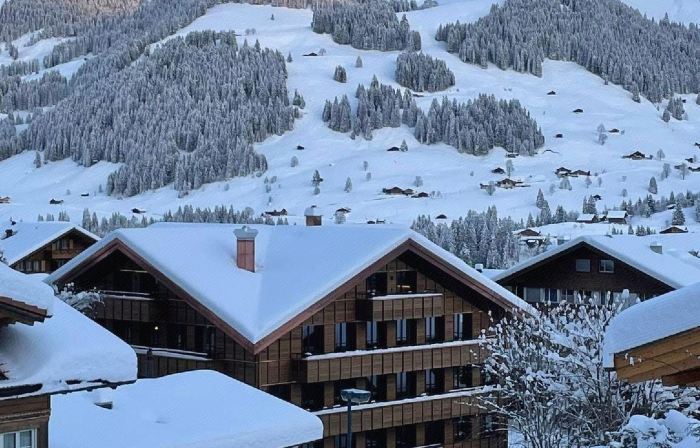 Apart Hotel Ferienwohnungen Adelboden am Dorfplatz