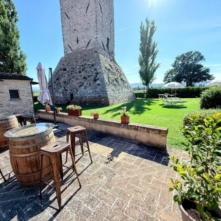 Luxurious Umbrian Villa with Private Pool and Stunning Views
