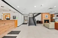 Willow Inn Suites Rochester - parking