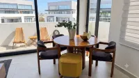 LUX 2-Storie 3-BDR 3.5 Bath Penthouse - Condos