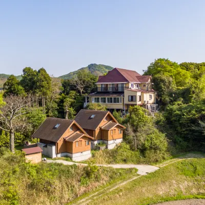 Awajishima Mammoth Hotel & Cottage <Awajishima> Hotels near ضريح إيزاناغي