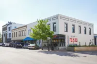 BEE in BRENHAM Holiday Cottage - Premium location walking distance to downtown - Boutique