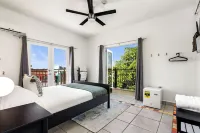 Rincon Plaza Hotel - balcony