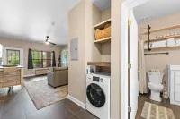 Rooster's Getaway and Studio Stay - Apartments