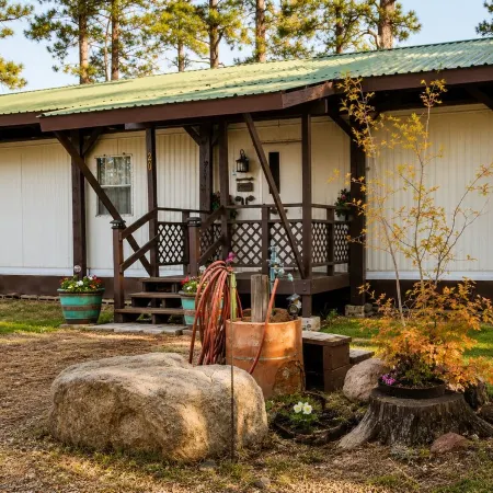 Quiet Escape for Hunters & Family Retreats!