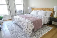 Market Square Inn - Inns