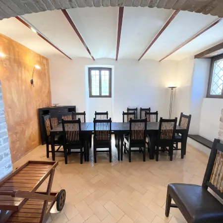 Spoleto Tranquilita Sleeps 20 with Wifi Pool Yoga Studio Gardens and Views