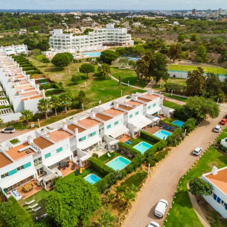 Sunny 3BR Villa Prainha Clubhouse