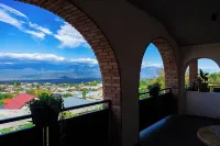 Hotel Horizont Telavi - Mountain view