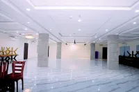 Grand Meridian Hotel &  Restaurant - 2-Star