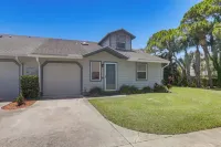 4 Mi to Sea Turtle Beach! Family Retreat w/ Yard - Apartments