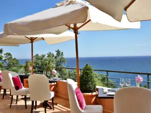 Tiara Yaktsa Côte D’Azur