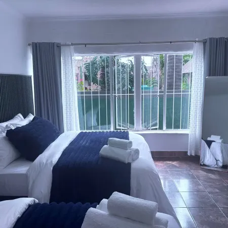 Charming Private Apartment in Roodepoort with Garden & Pool