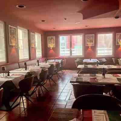 Hotel Alpenstadt Dining/Meeting Rooms