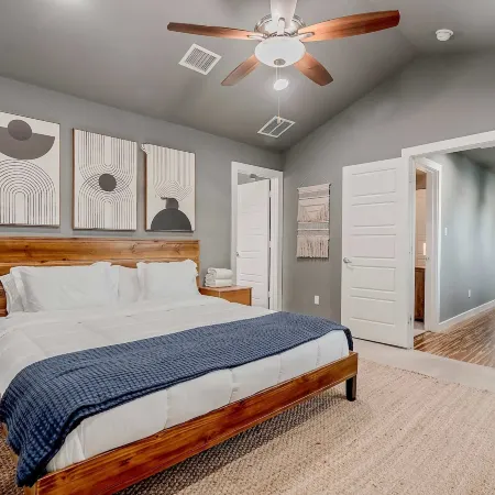 The Rosewood Retreat 6BR s Hottub Dogfriendly