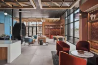 Landing Beautiful 1bd, Courtyard, Clubhouse - مسبح