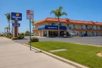 Vagabond Inn Bakersfield South - Cho phép mang theo thú cưng