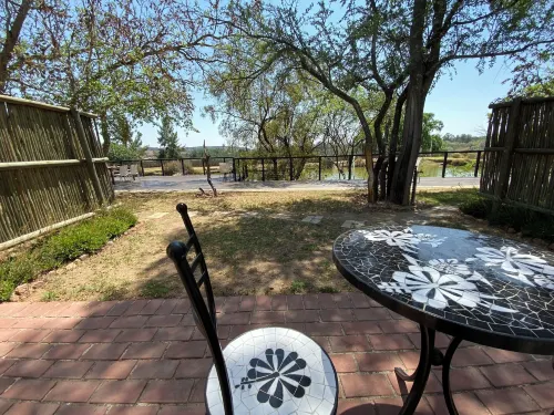 Lanseria Country Estate - bar